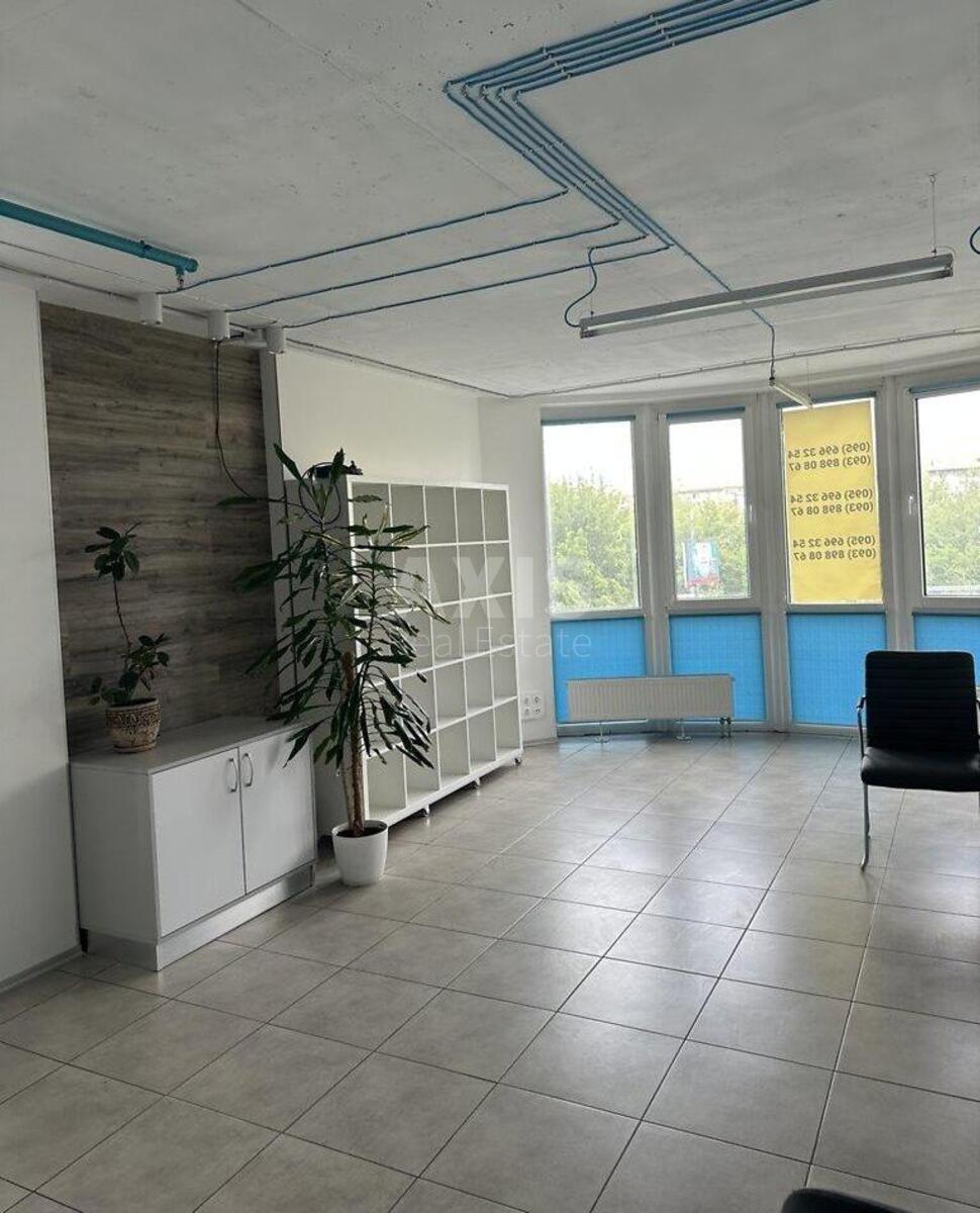 Office pr-t Sobornosti 30А, 102m22