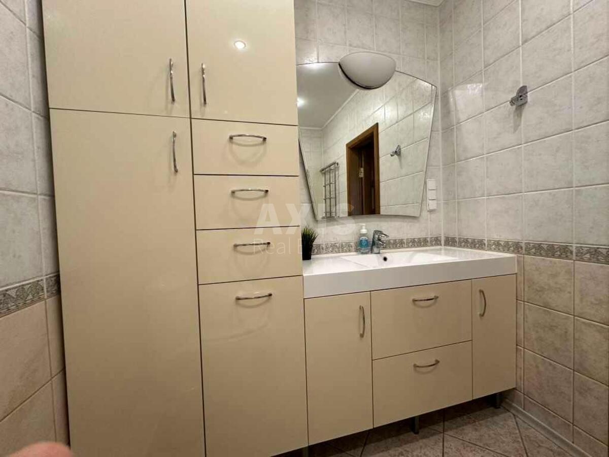 2к квартира ул. Верховинная 916406010