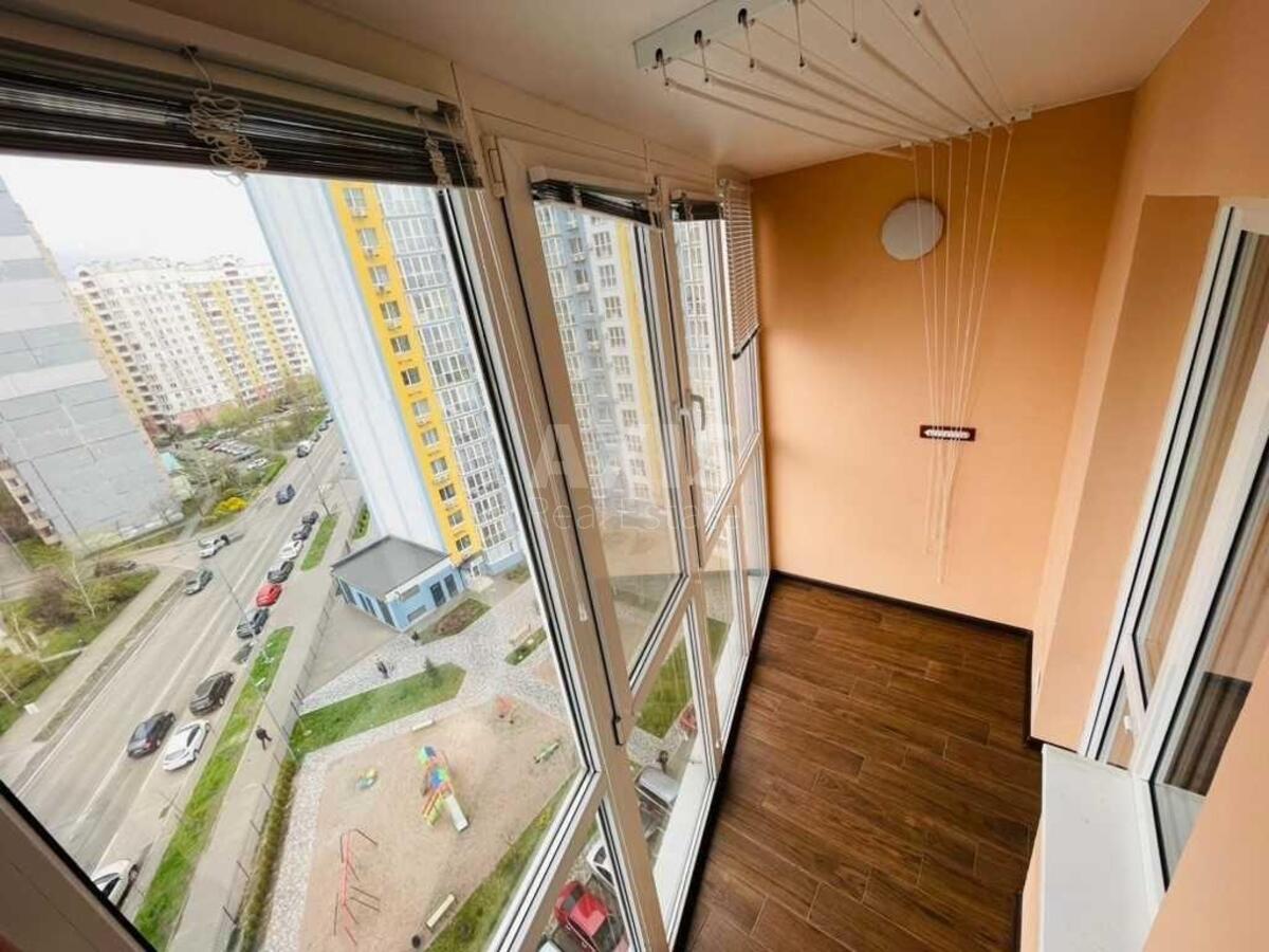1k apartment vul. Vyshnjakivs'ka 2599867