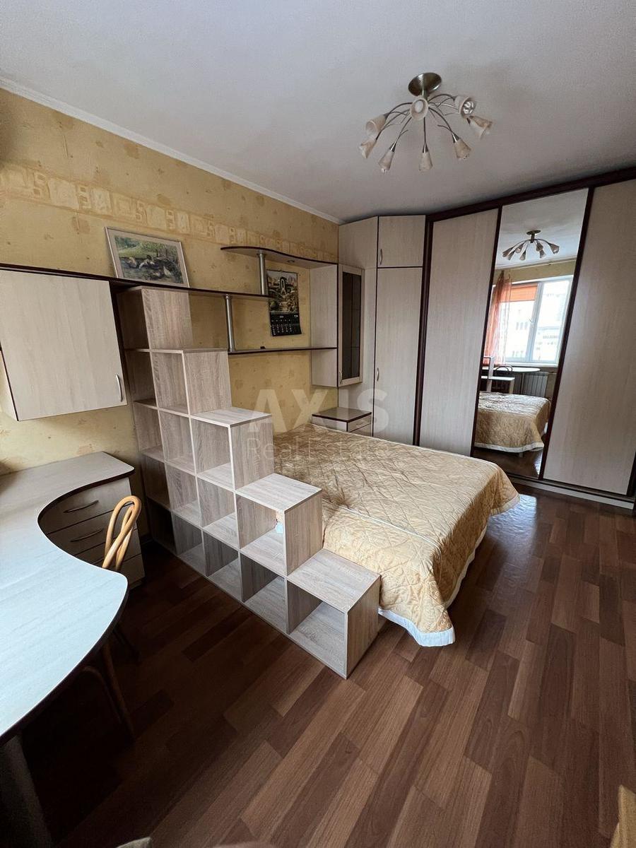2k apartment vul. Mykil's'ko-Slobids'ka 2Б3
