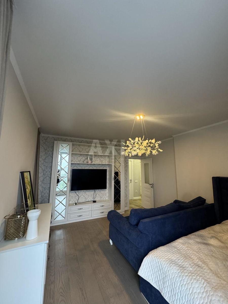 2k apartment vul. Svitla 3Д1