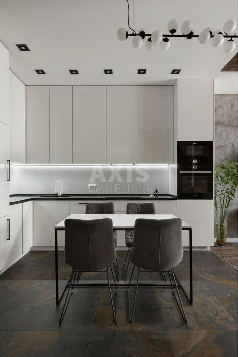 2k apartment vul. Jevgena Konoval'cja 344