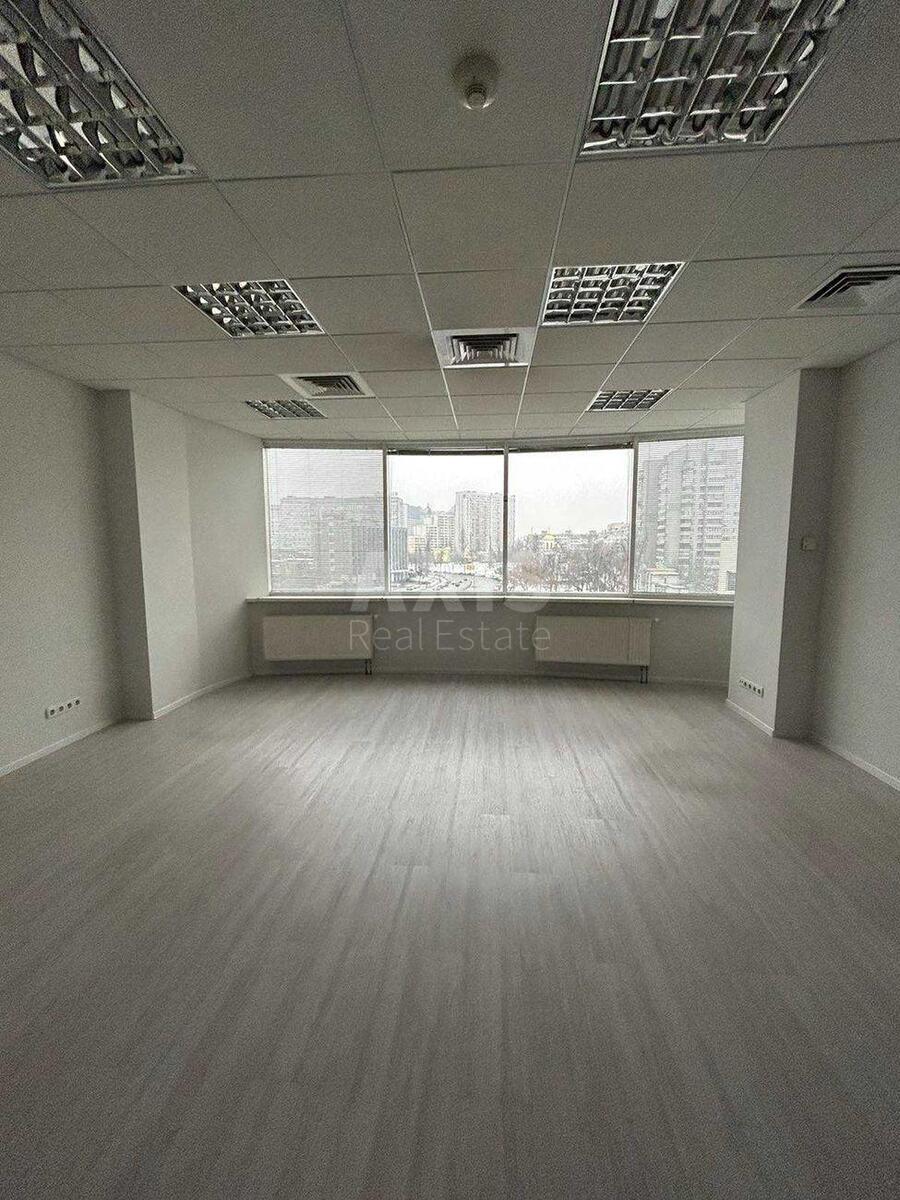 Офис ул. Сверстюка Евгения 2А, 37м256770