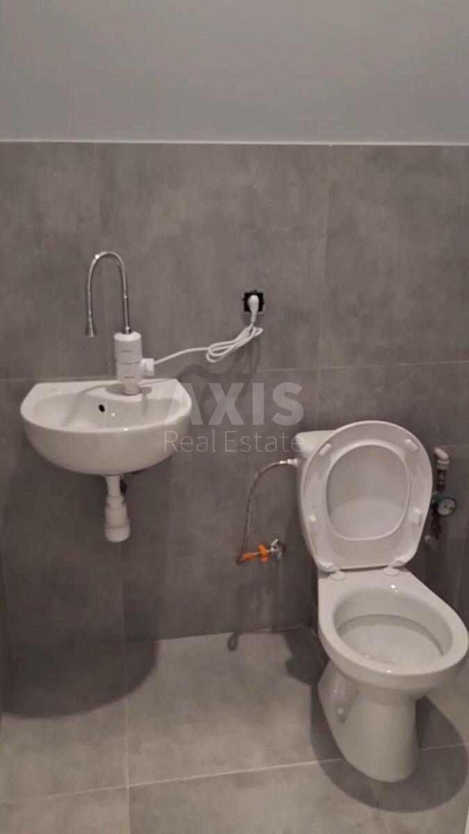 Trade object vul. Viktora Nekrasova 10, 48m2612533