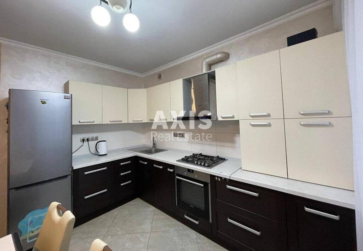 1k apartment prov. Moskovs'kyj 2І0