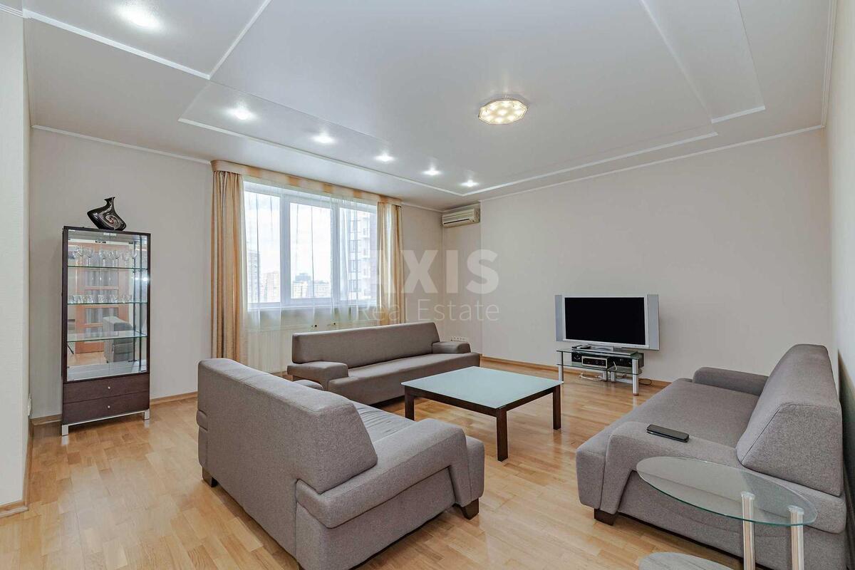3k apartment vul. Predslavyns'ka 31/112