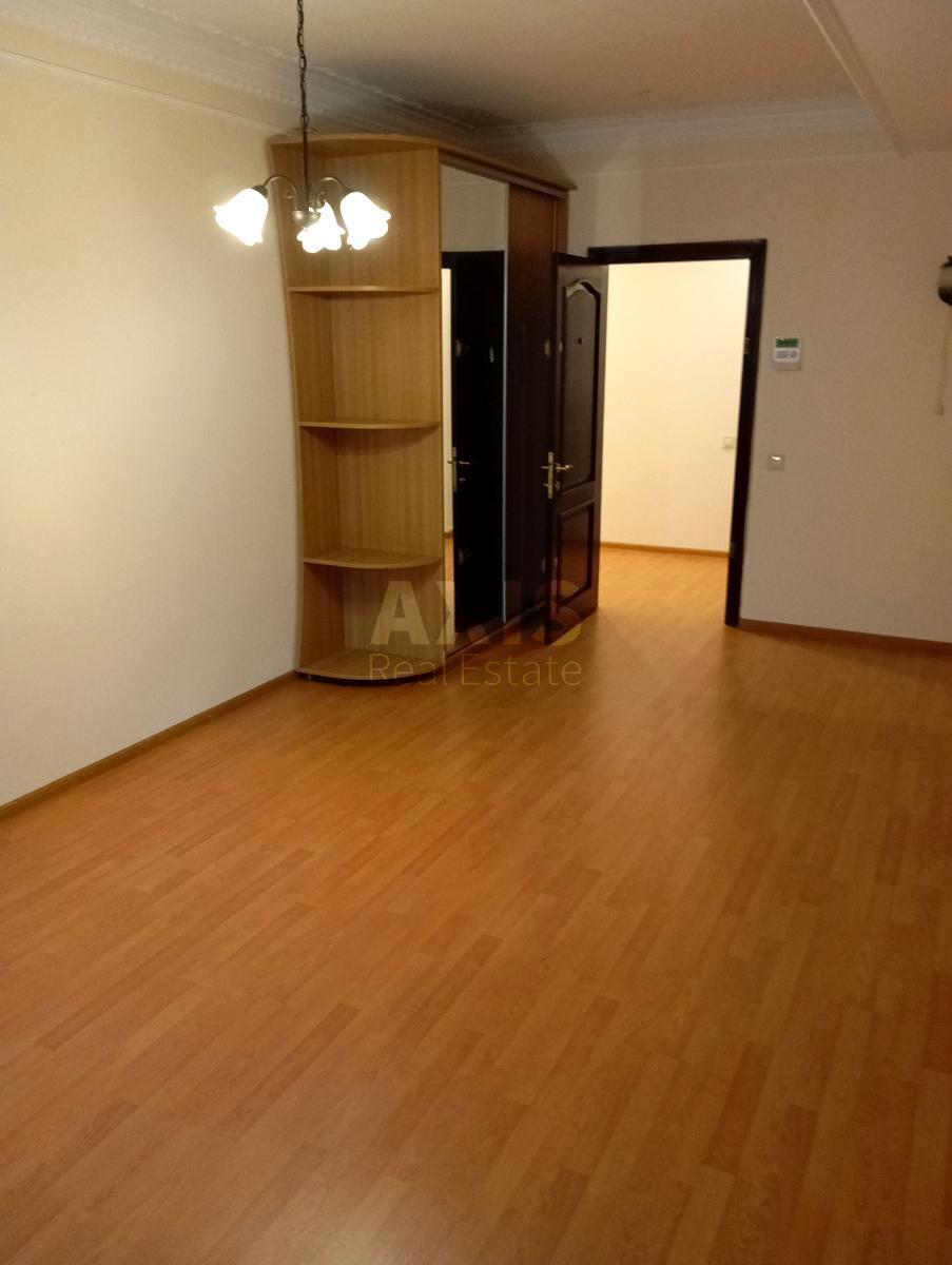 Office vul. Nazarivs'ka 7Б, 140m2617986