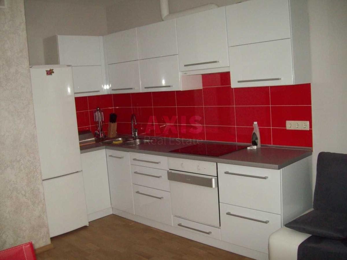 2k apartment nab. Dniprovs'ka 15