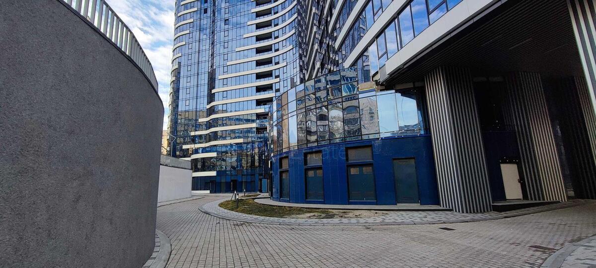 1k apartment vul. Dragomyrova Myhajla 4Б