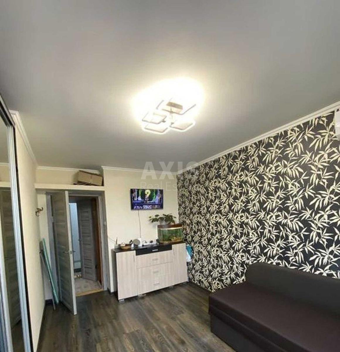 1k apartment vul. Myropil's'ka 15Б0