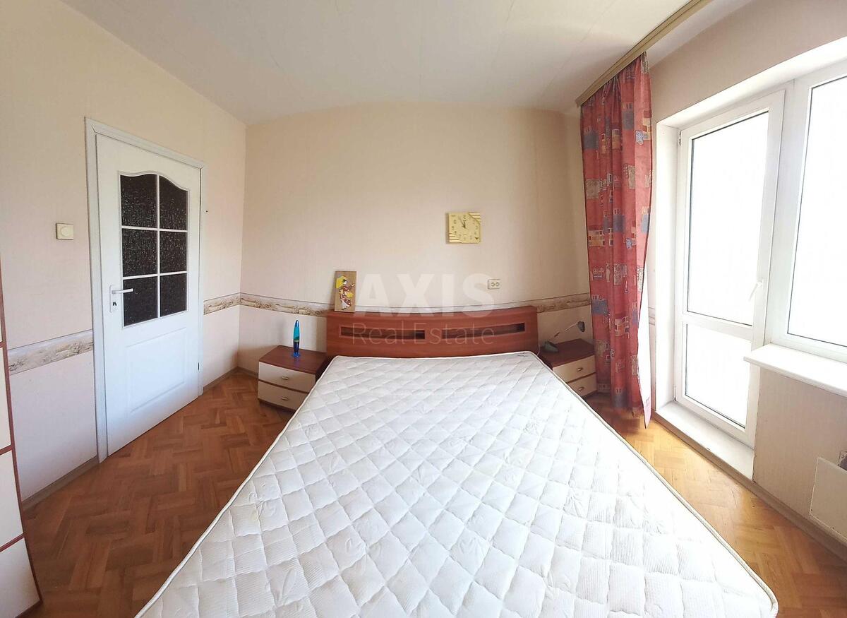 4k apartment vul. Revuc'kogo 135