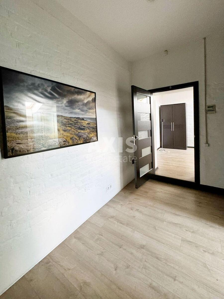5k apartment vul. Myhajlivs'ka 164