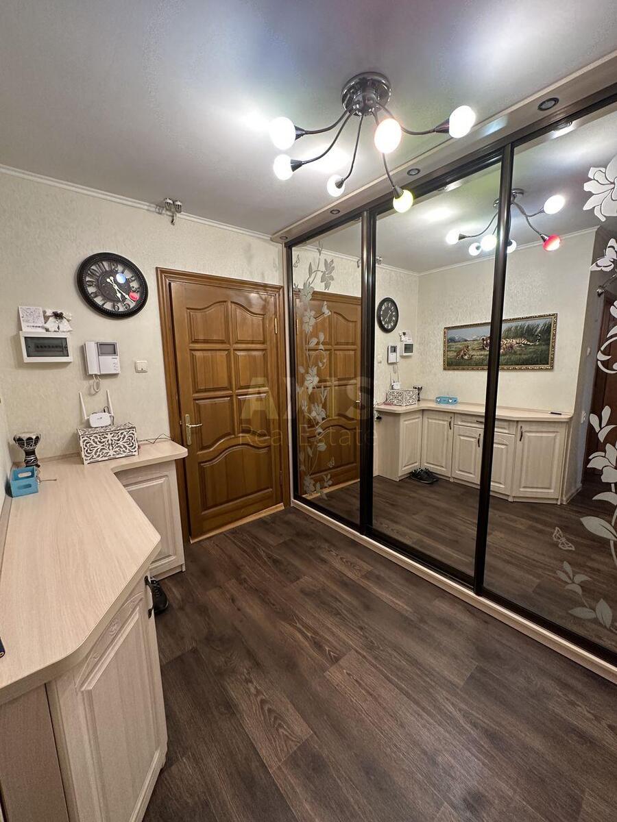 1k apartment vul. Dekabrystiv 12/3710