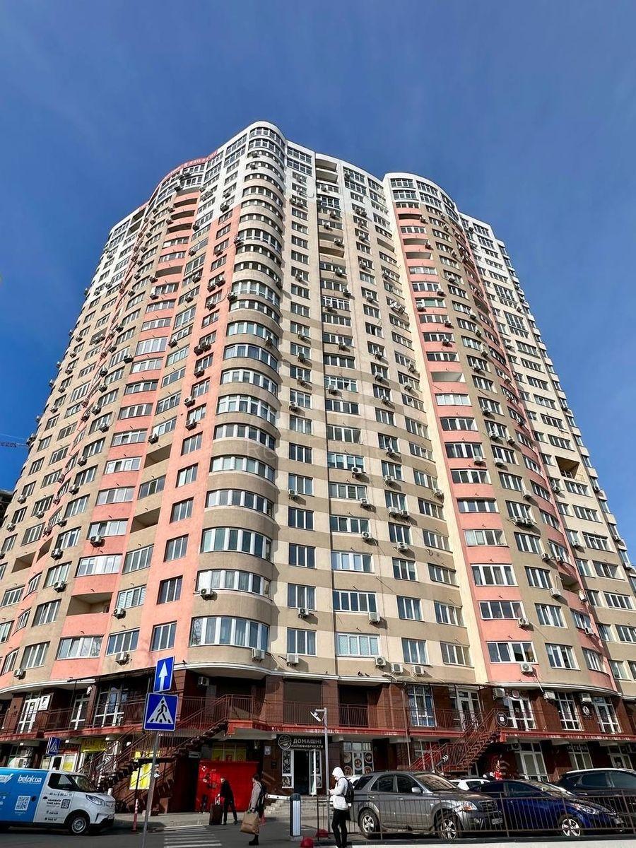 2k apartment vul. Myhajla Maksymovycha 3Д