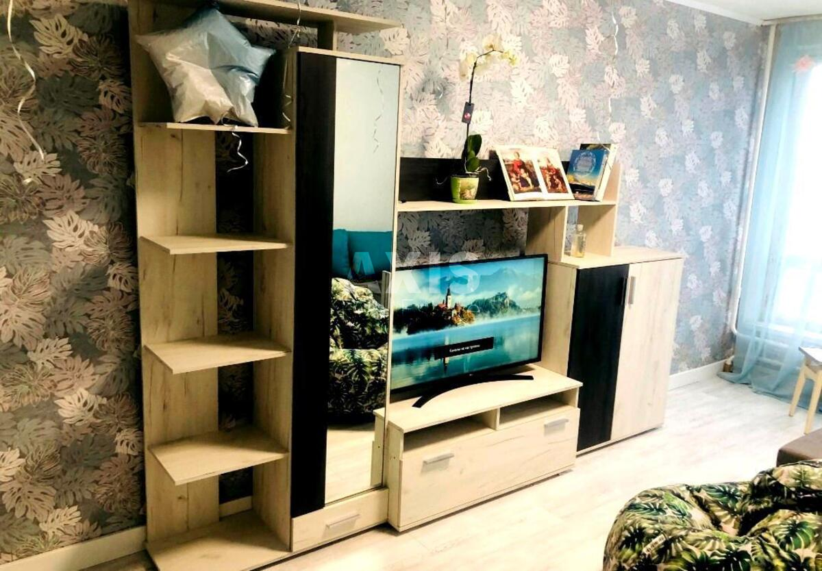 1k apartment prov. Lytovs'kyj 10632243