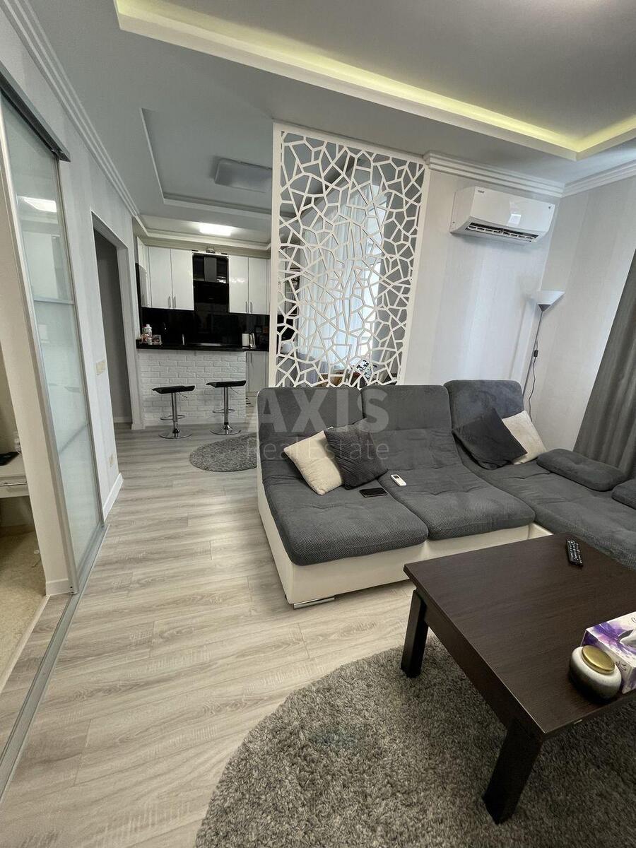 1к квартира ул. Семьи Кульженков 33590351