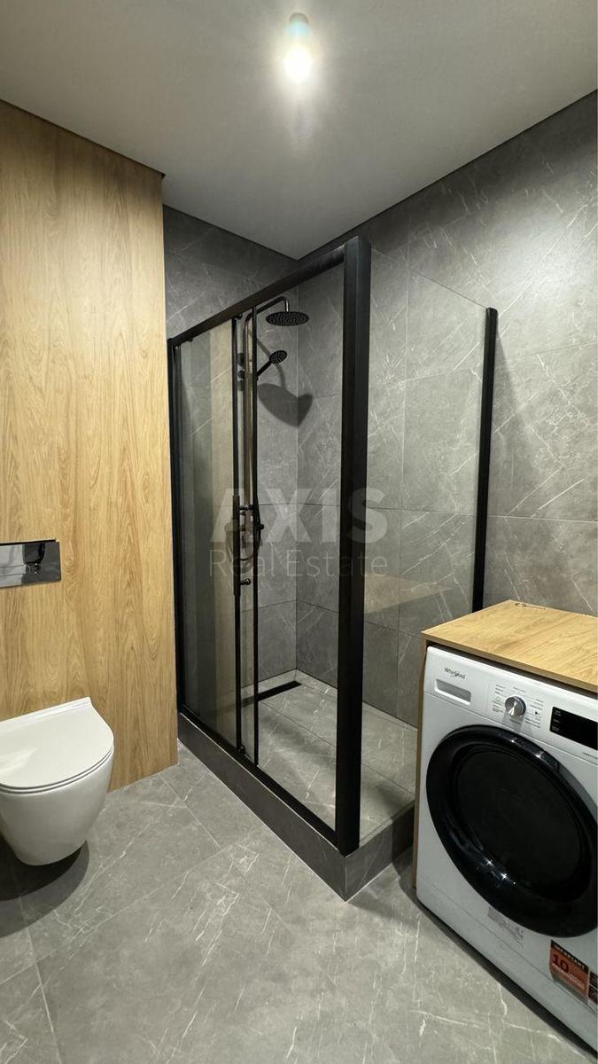 2k apartment vul. Revuc'kogo 40