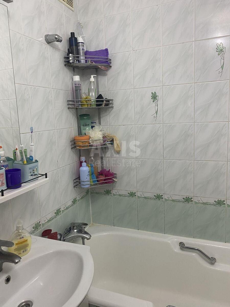 2k apartment vul. Myropil's'ka 375