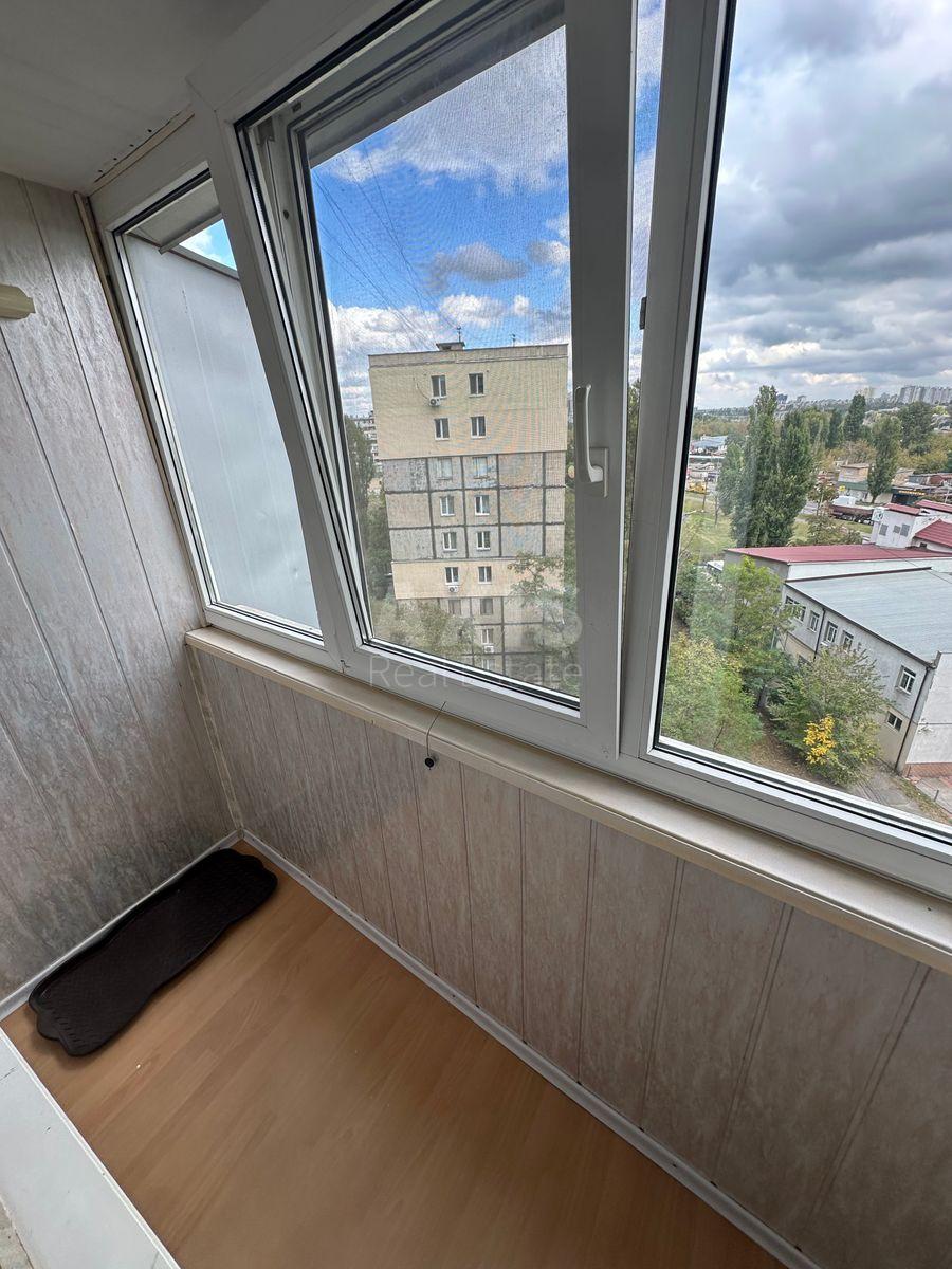 3k apartment vul. Bereznjakivs'ka 308