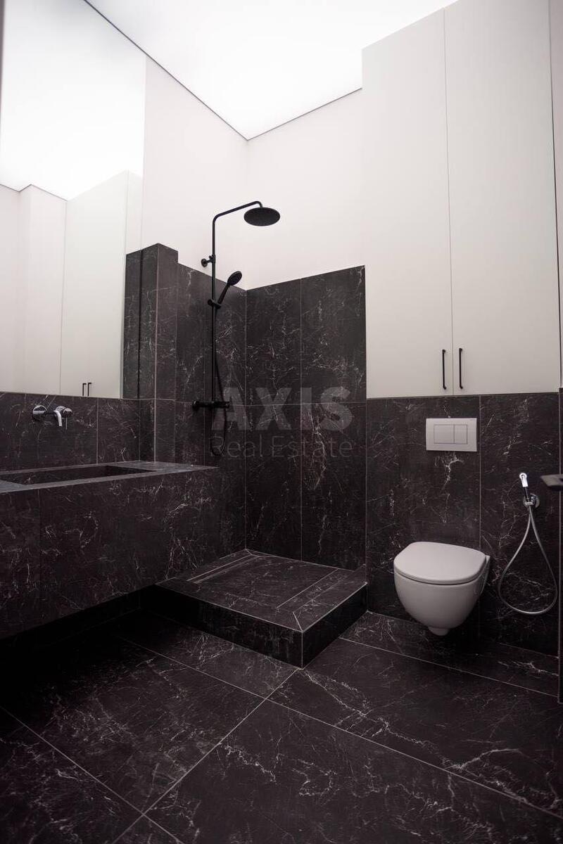 Office vul. Velyka Vasyl'kivs'ka 38, 100m29