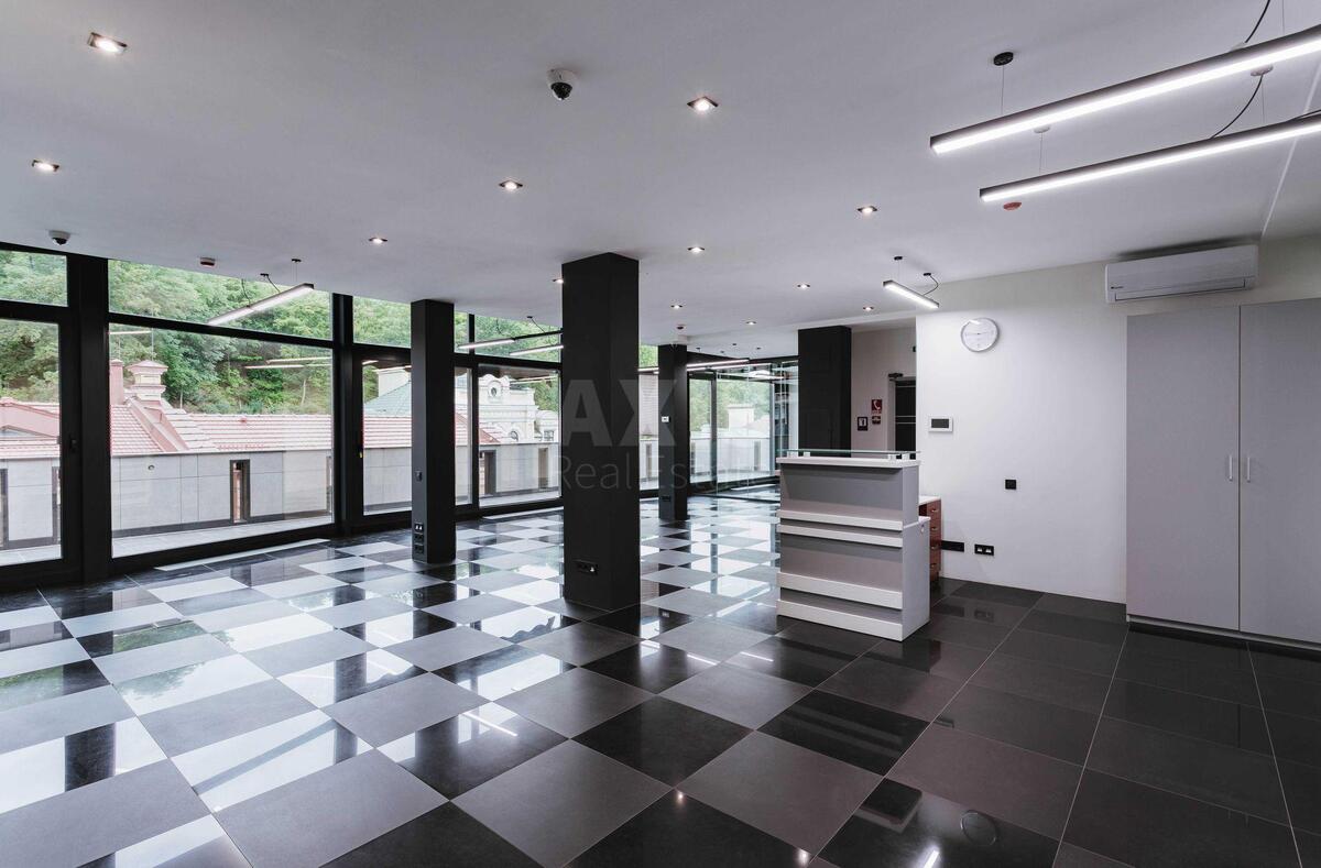 Office vul. Gonchara Olesja 9А, 153m25710711