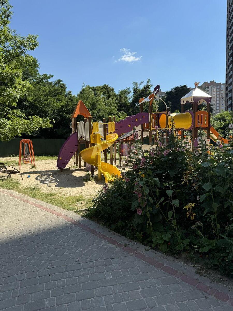 2k apartment pr-t Glushkova Akademika 611