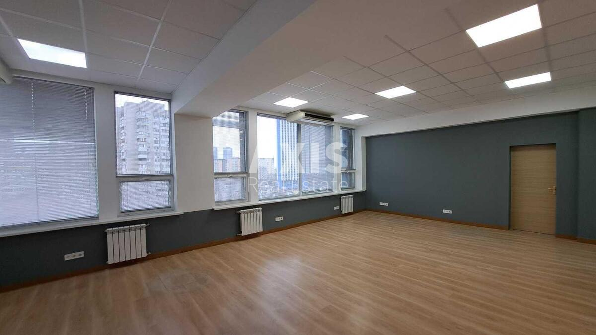Офис ул. Сверстюка Евгения 11Б, 72м2
