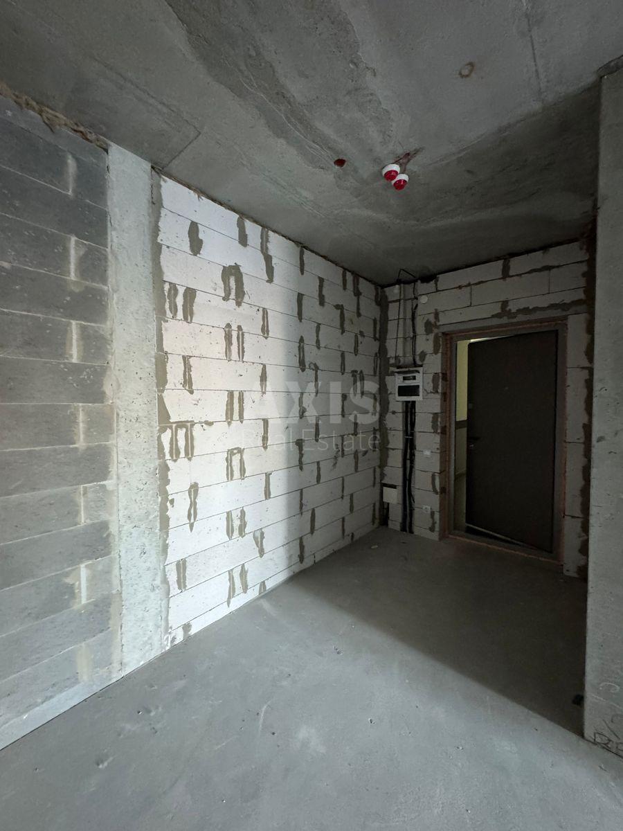 2k apartment nab. Dniprovs'ka 19