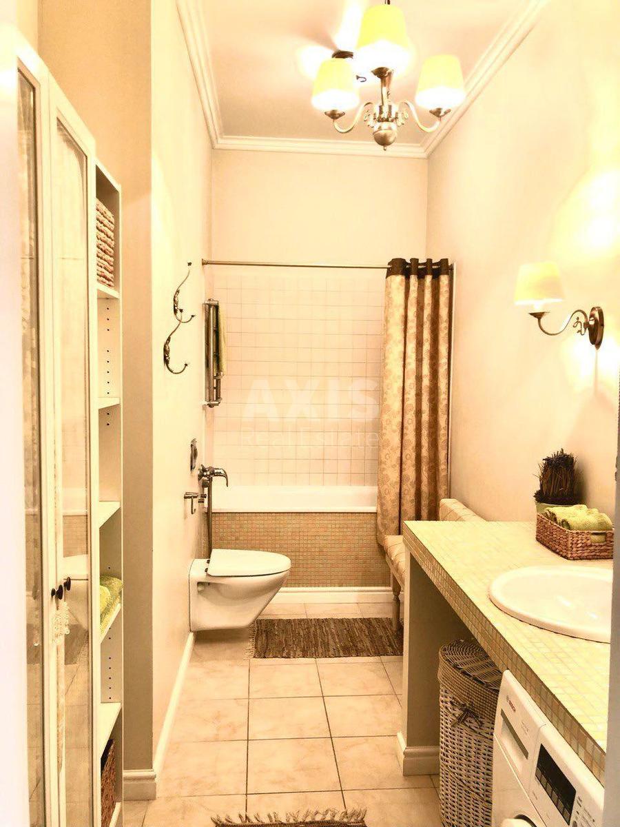 2k apartment vul. Antonovycha 726