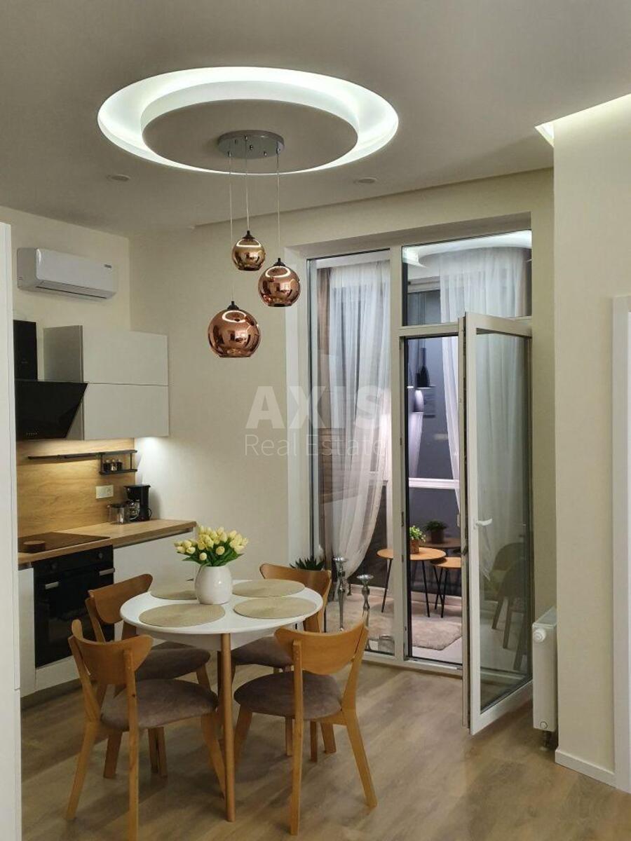 1k apartment vul. Bul'varno-Kudrjavs'ka 15А0