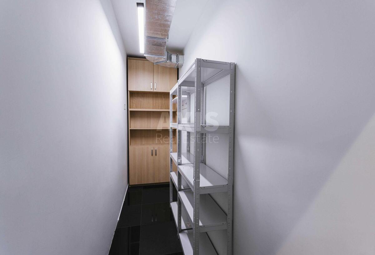 Office vul. Gonchara Olesja 9А, 153m25710712