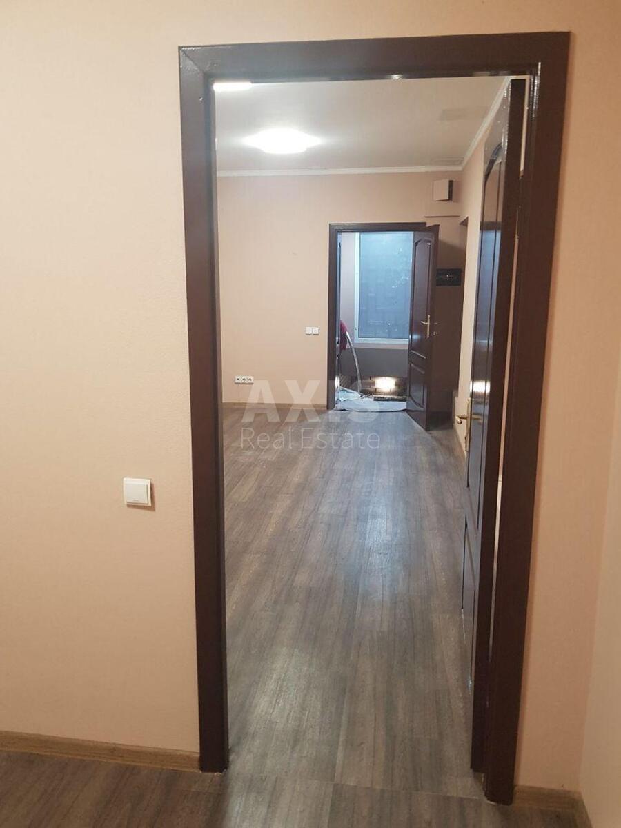 Объект торговли ул. Василия Тютюнника 5, 100м21