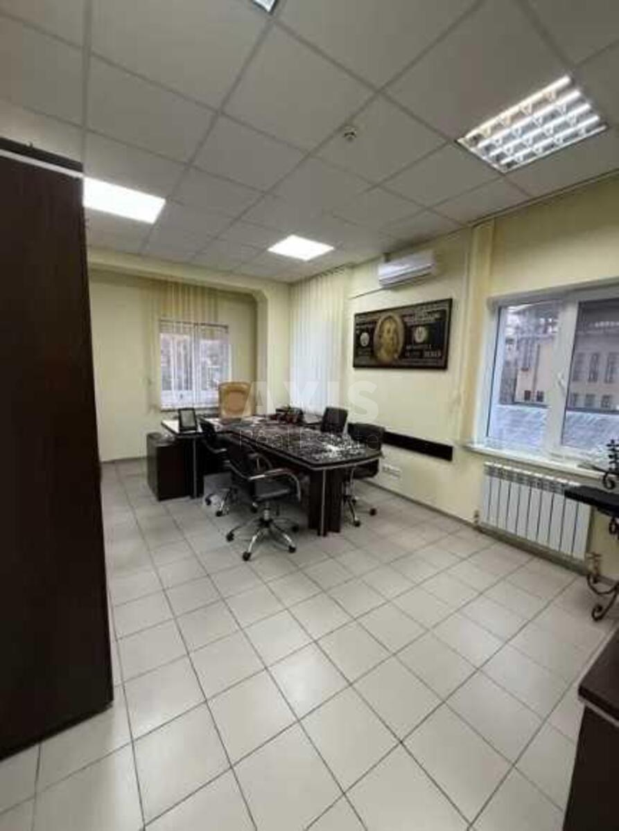 Офис ул. Межигорская 87А, 144м2608991