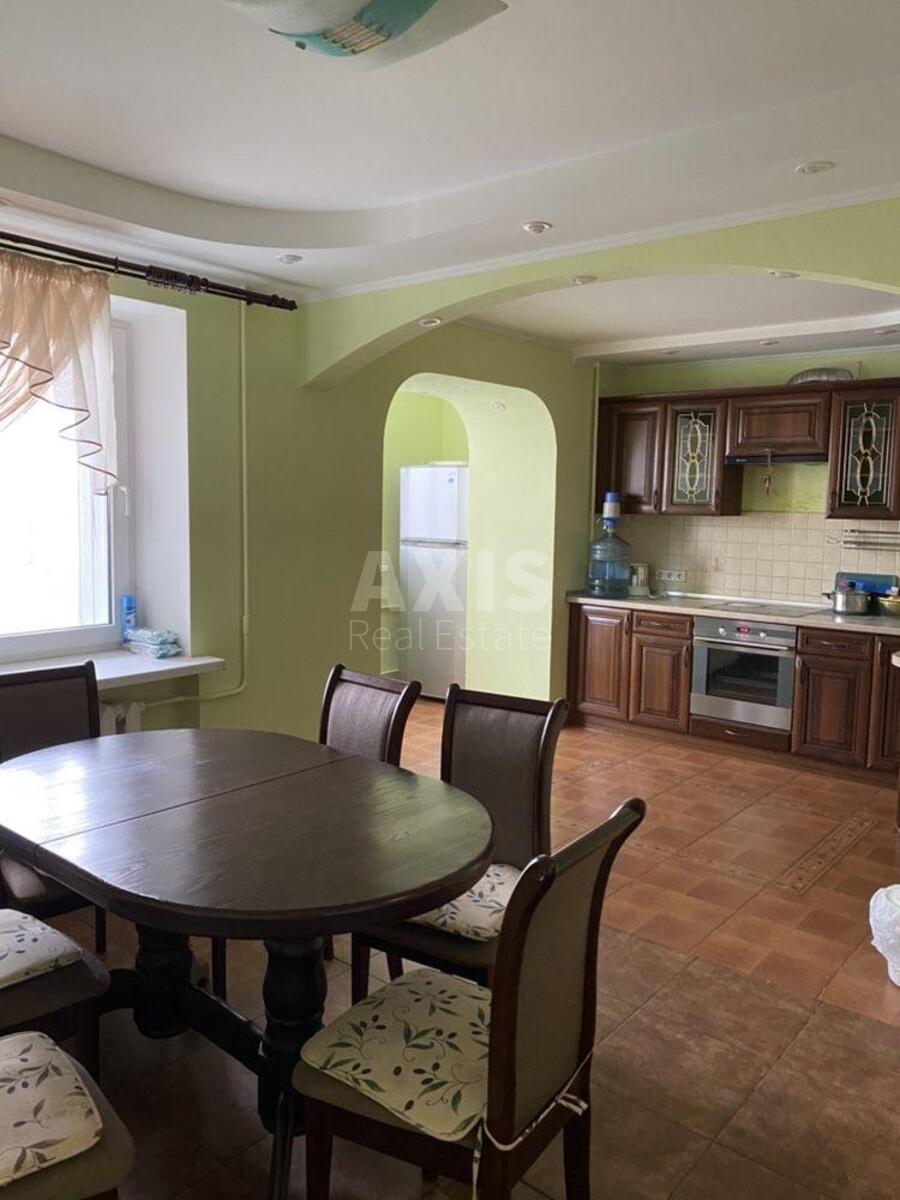 3k apartment vul. Obolons'ka naberezhna 121