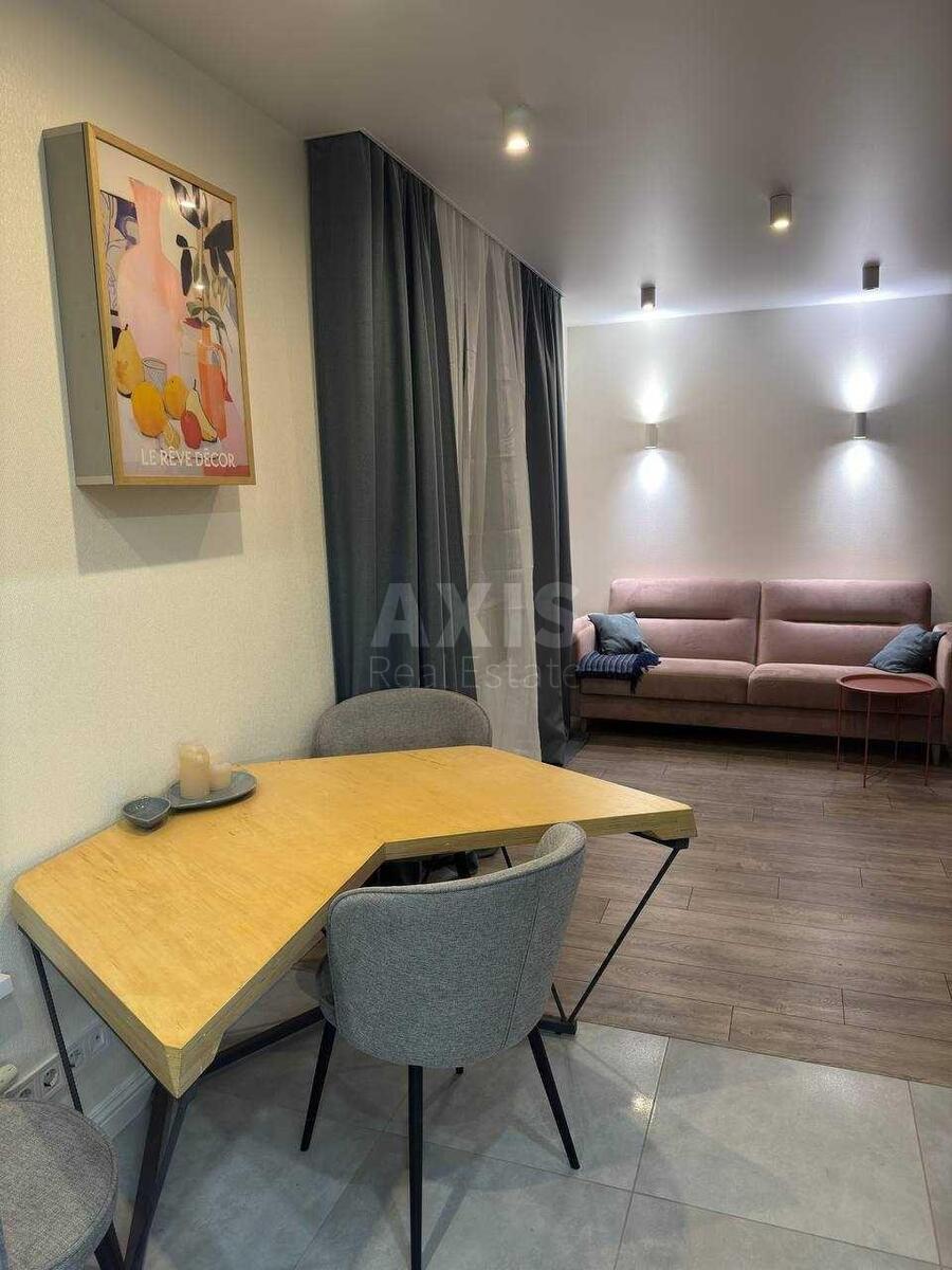 1k apartment vul. Grechka Marshala 10Б625971