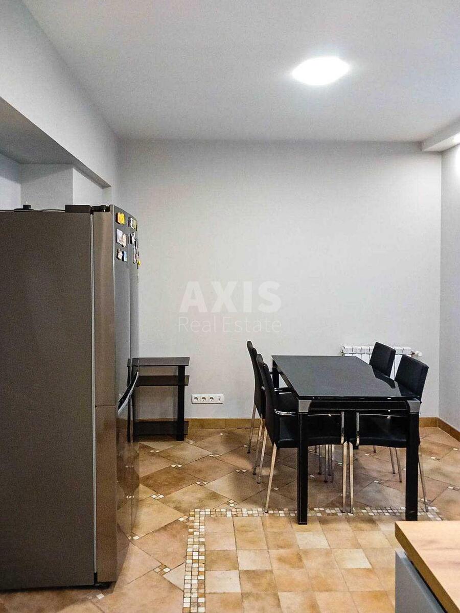 2k apartment vul. Shums'kogo Jurija 10