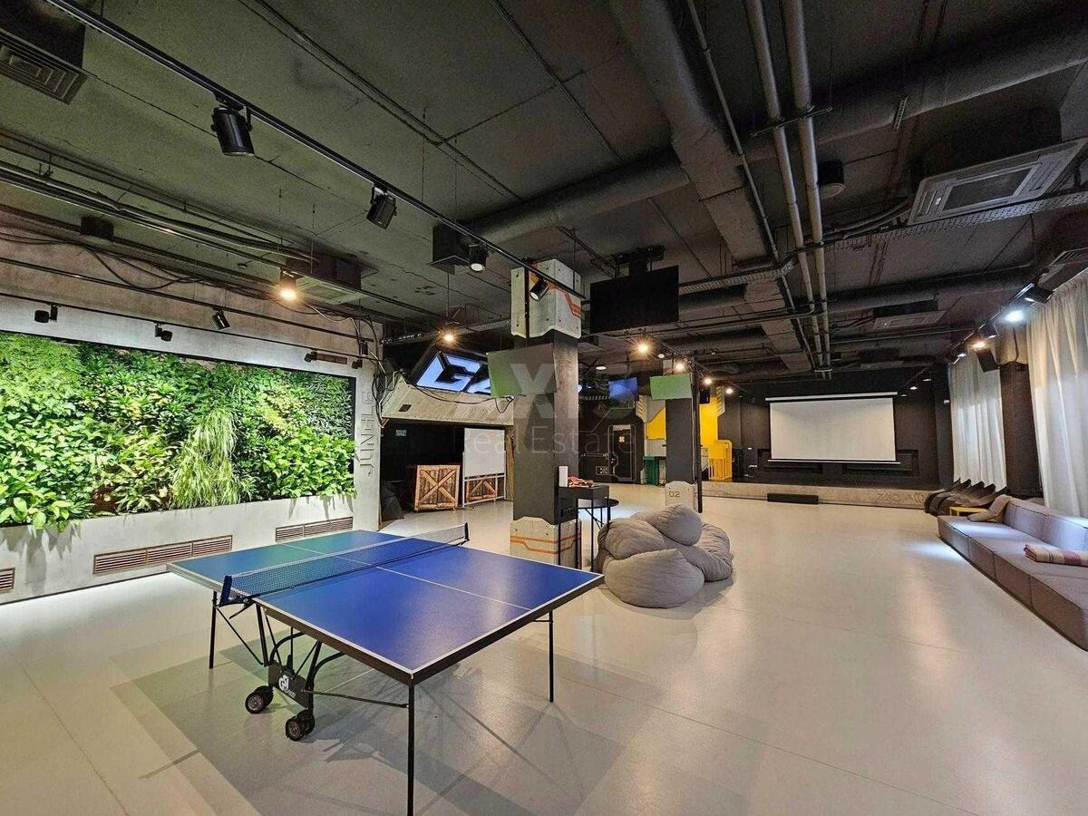 Office bul. Lepse Ivana 6Б, 1400m25724510