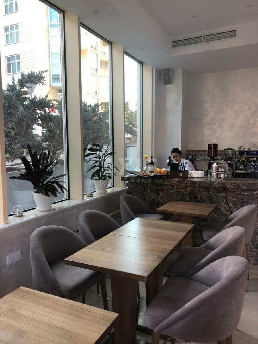 Office vul. Novoselyc'ka 10, 172m24