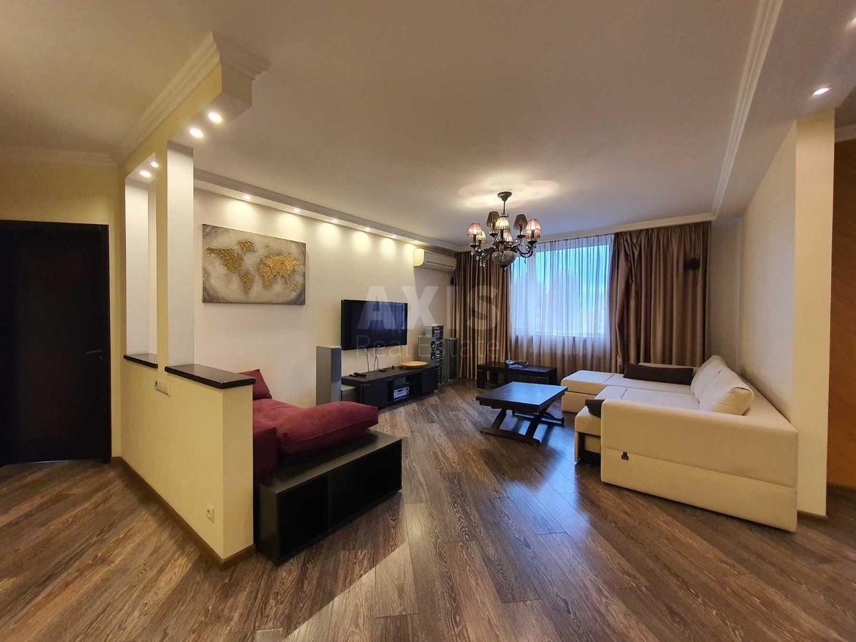 2k apartment pr-t Bazhana Mykoly 1М420650