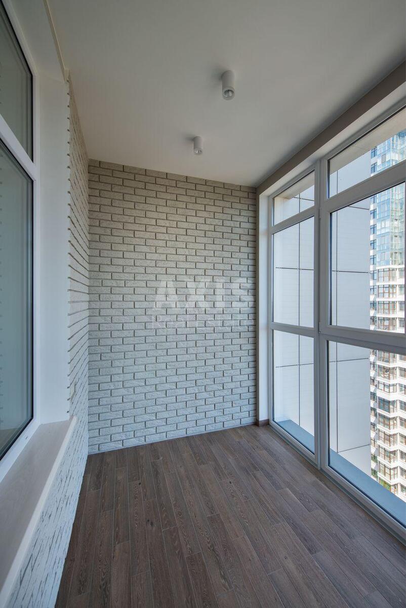 3k apartment vul. Dragomyrova Myhajla 1110
