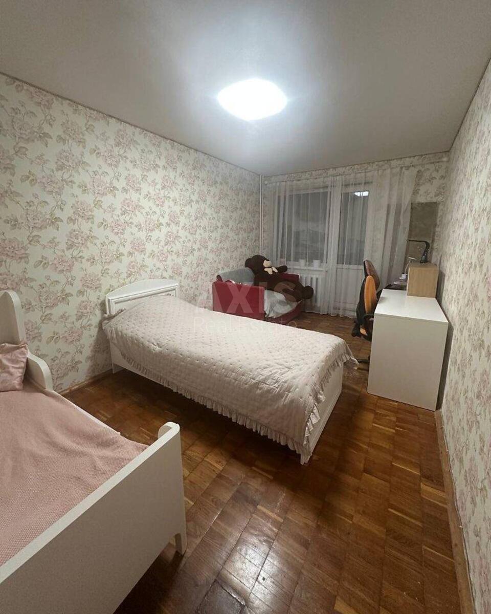 3k apartment vul. Skrypnyka Mykoly 93