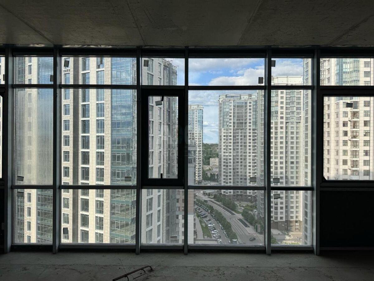 3k apartment vul. Dragomyrova Myhajla 185