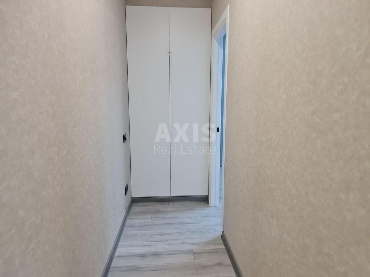 Office vul. Kikvidze 13, 45m210