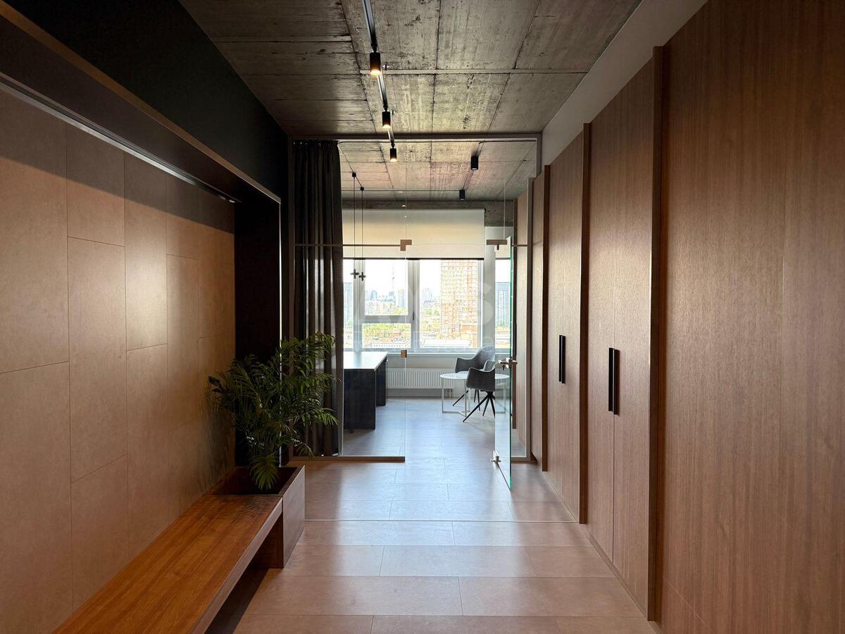 Office vul. Pan'kivs'ka 20/82, 140m22