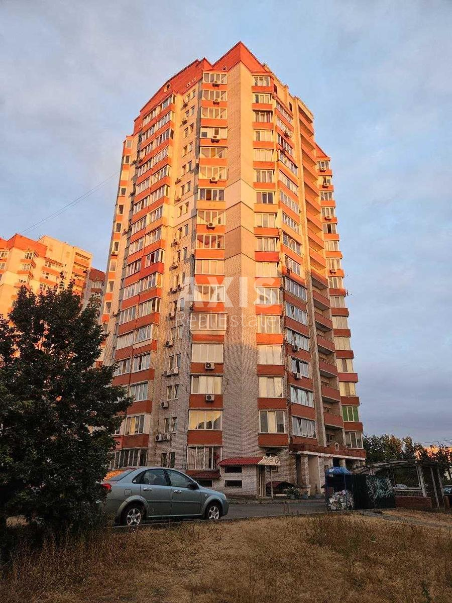 1к квартира вул. Регенераторна 4