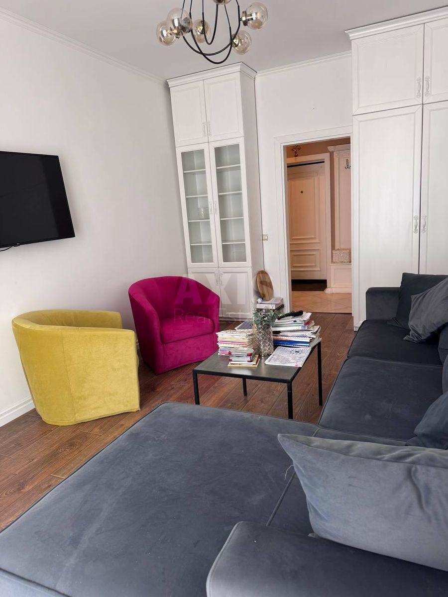 2k apartment vul. Degtjarna 72