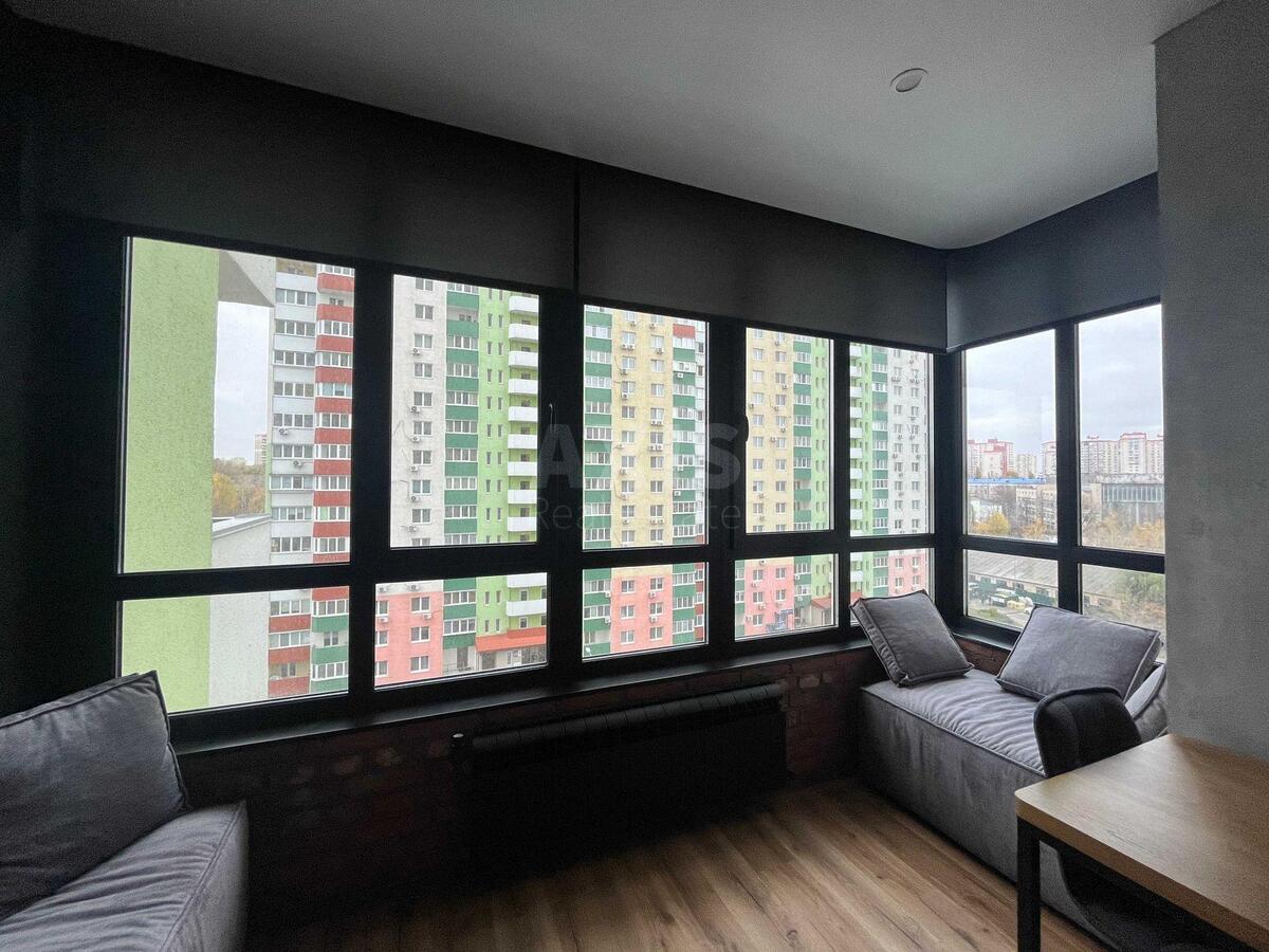 3k apartment vul. Doncja Myhajla 2А591896