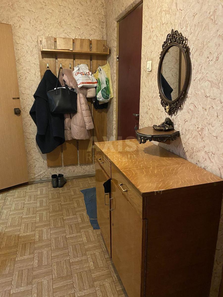 1k apartment vul. Vyshnjakivs'ka 175
