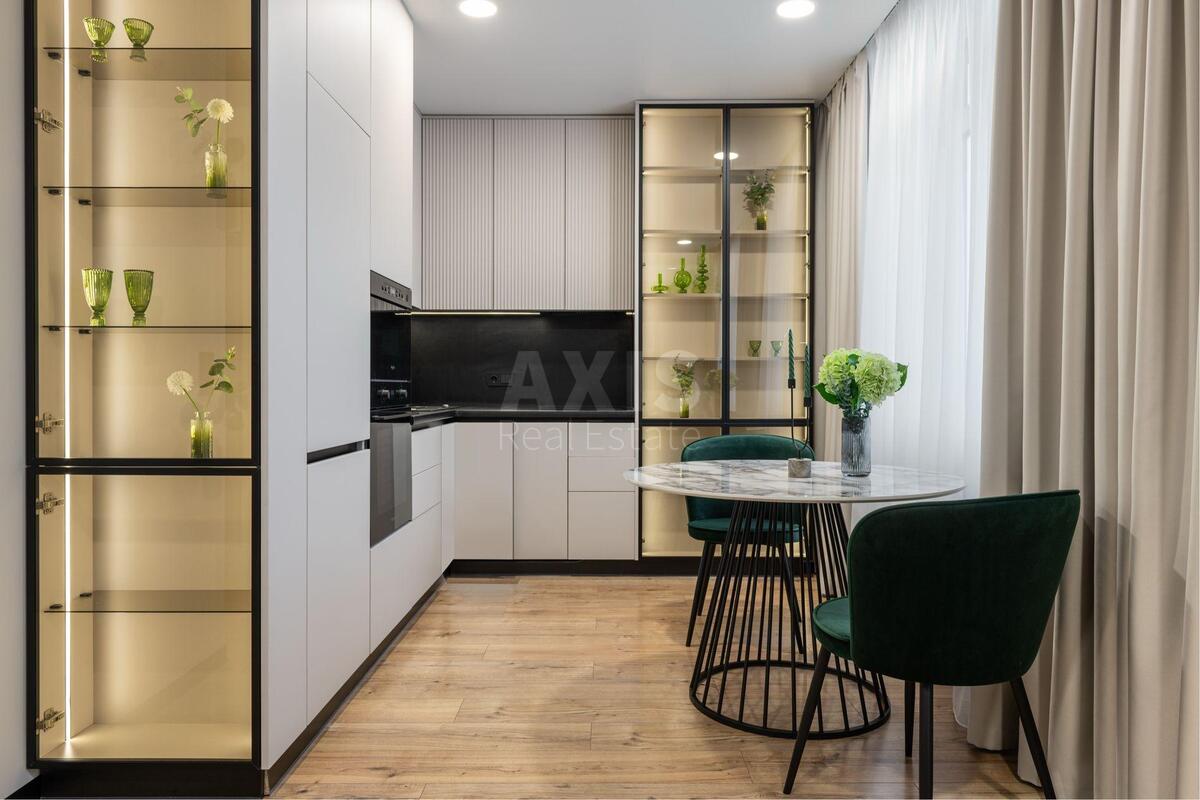 3k apartment vul. Zarichna 1