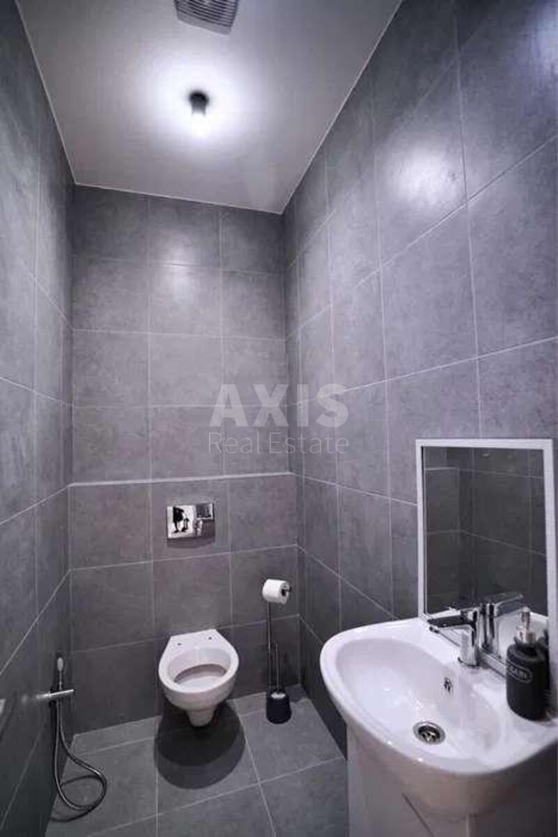 Office nab. Dniprovs'ka 14, 105m2599166